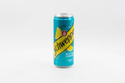 Напиток безалкогольный сильногазированный Schweppes Биттер Лимон 330 мл ж/б